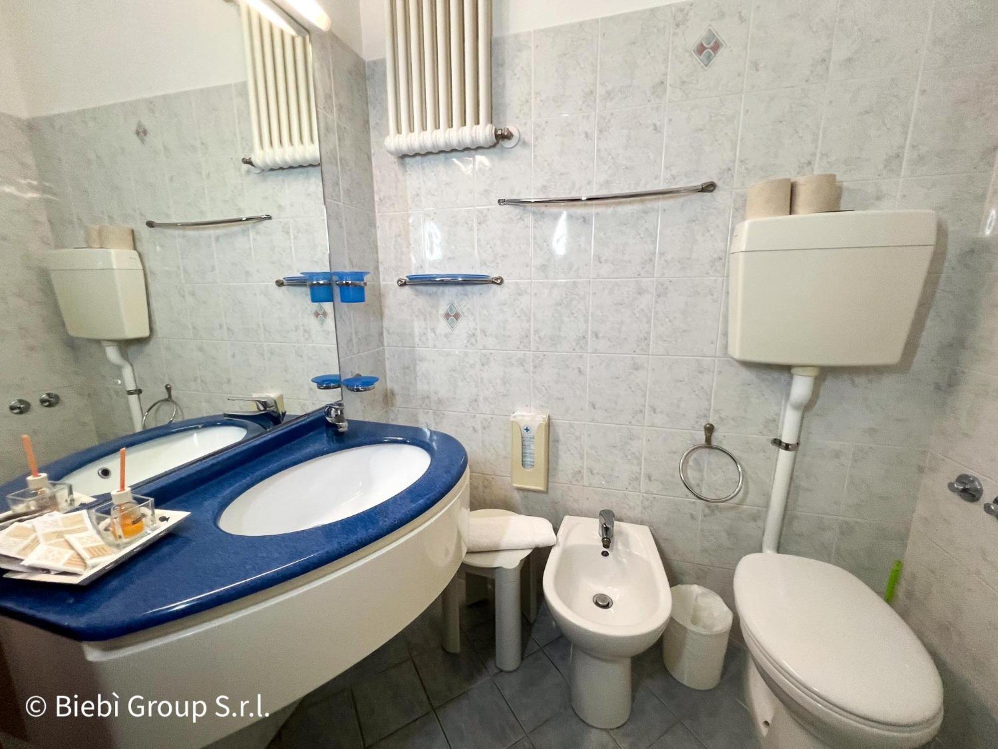 Hotel Giorg - Waterpark Included Rimini Eksteriør bilde